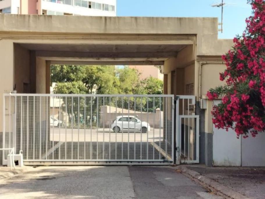 Toulon Est La Valette Studio 35M2 Dominant Parking Proche Mer Exterior foto